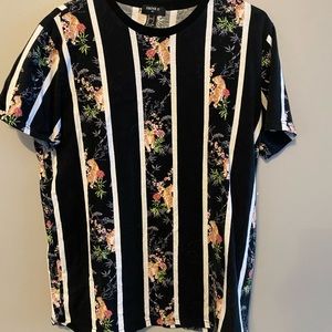 Forever 21 L Black & White Stripes With Tigers & Floral